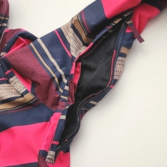 O'Neill Women's Freedom Nobility Insulated Winter Jacket Pink Blue Stripes Sz S - Picture 9 of 16